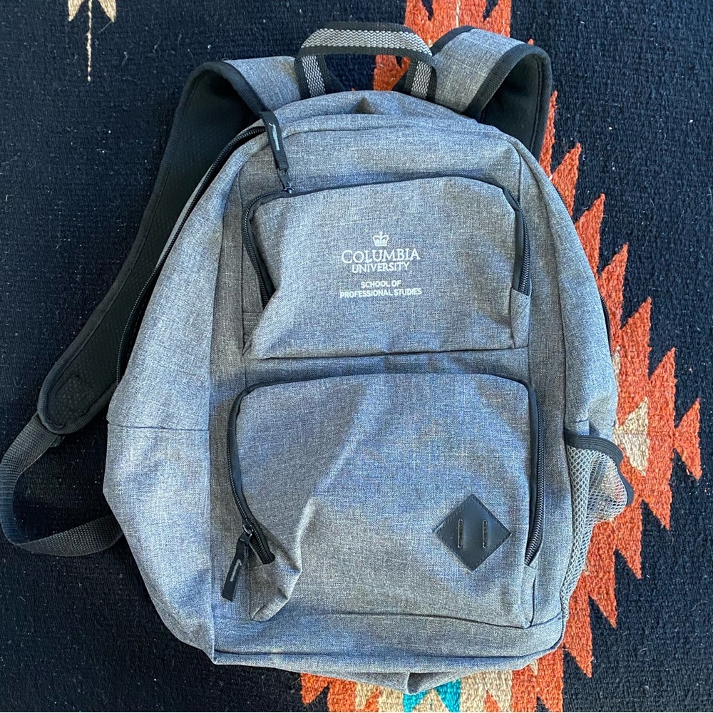 Leeds Retro Ivy League Columbia Gray Commuter Backpack w/ Laptop Sleeve